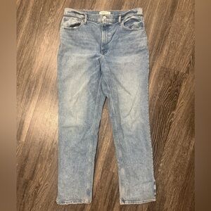 Abercrombie & Fitch Medium 90s Straight Ultra High Rise Jeans